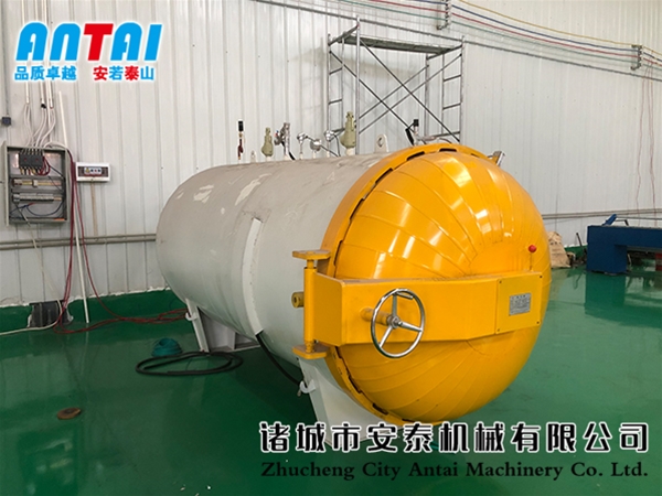 湖北孝感膠輥硫化罐使用現(xiàn)場(chǎng)